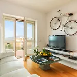 Yourhome - Olly House Апартаменты *